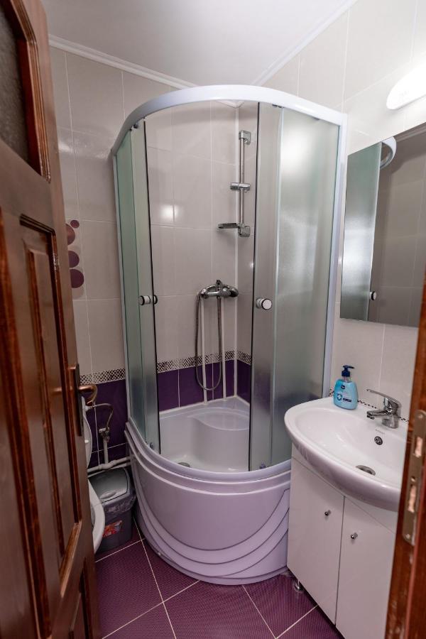 Complex Stefanesti Hotel Bozovici Luaran gambar